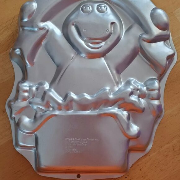 Wilton Barney Cake Pan 2105-3450 with Original Instructions - Picture 3 of 9